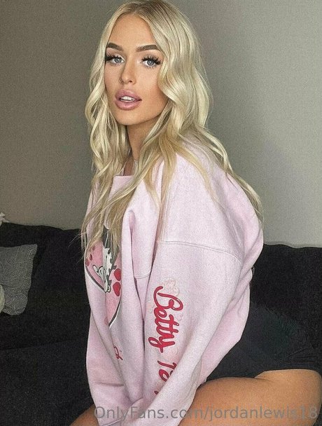 Nagie wyciekłe zdjęcie OnlyFans od Jordanlewis18