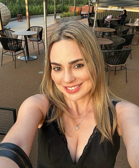 Nagie wyciekłe zdjęcie OnlyFans od Rachel Sherazade