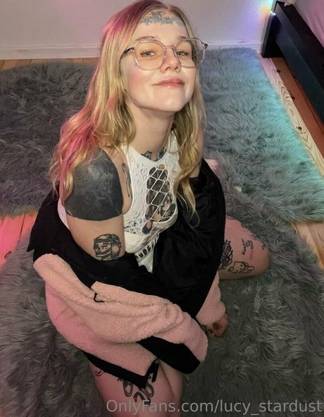 Lucy_stardust
