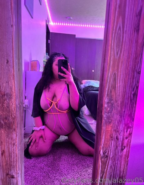 Nagie wyciekłe zdjęcie OnlyFans od Alazey05