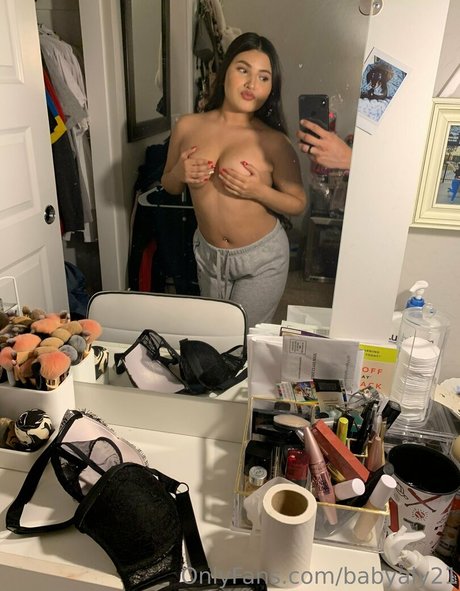 Nagie wyciekłe zdjęcie OnlyFans od Babyaly21