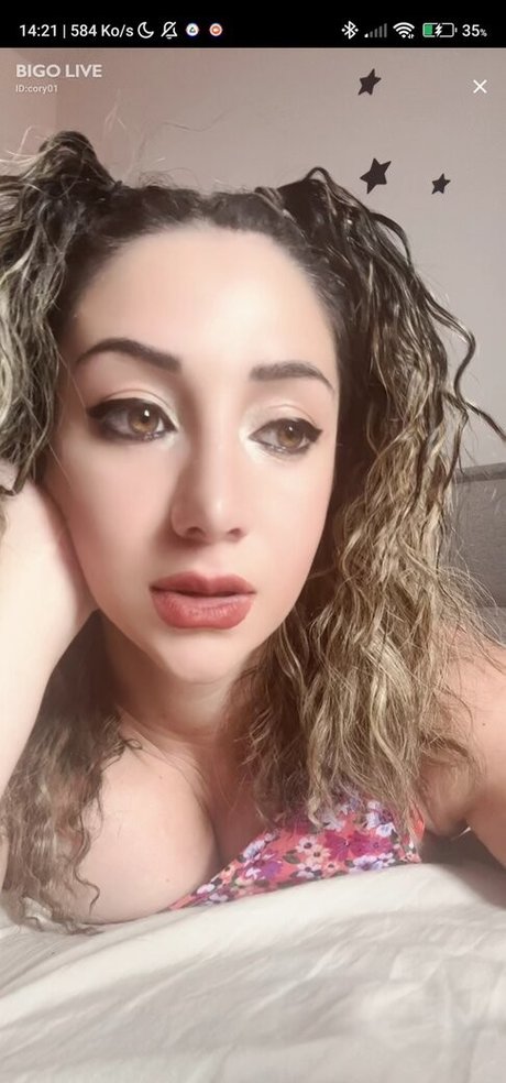 Nagie wyciekłe zdjęcie OnlyFans od Corinnesposito97