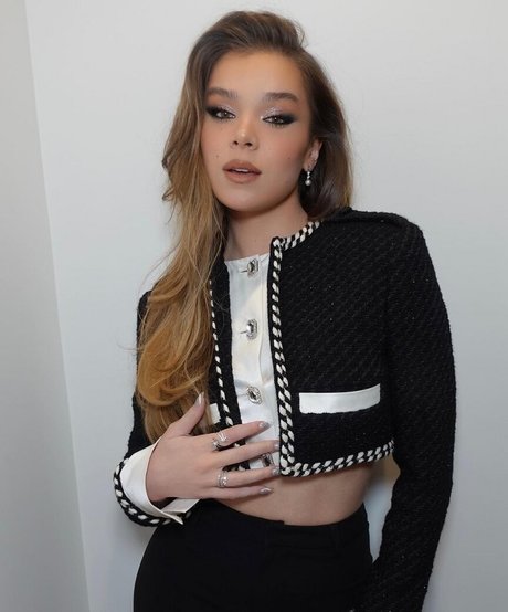 Hailee Steinfeld