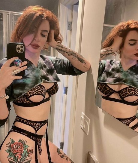 Nagie wyciekłe zdjęcie OnlyFans od Janieblade