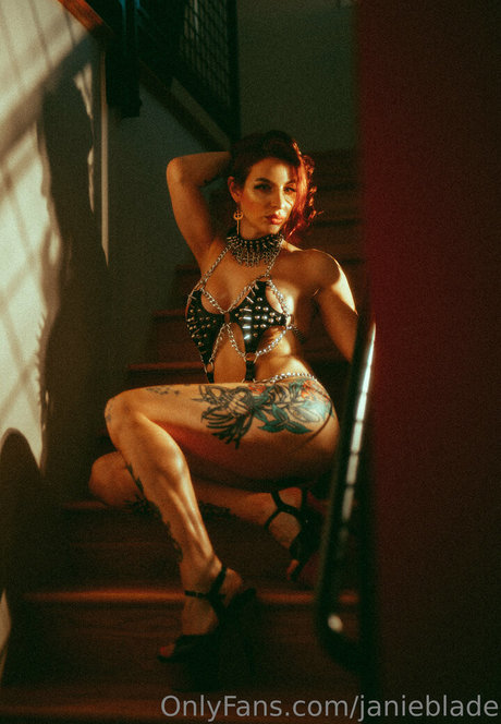 Nagie wyciekłe zdjęcie OnlyFans od Janieblade