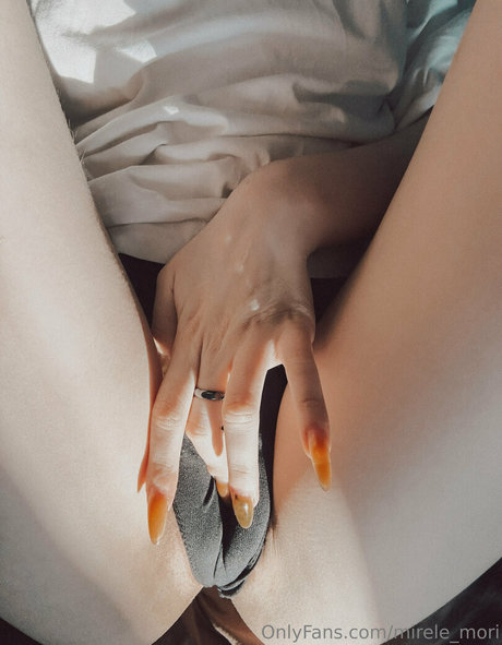 Nagie wyciekłe zdjęcie OnlyFans od Mirelemori