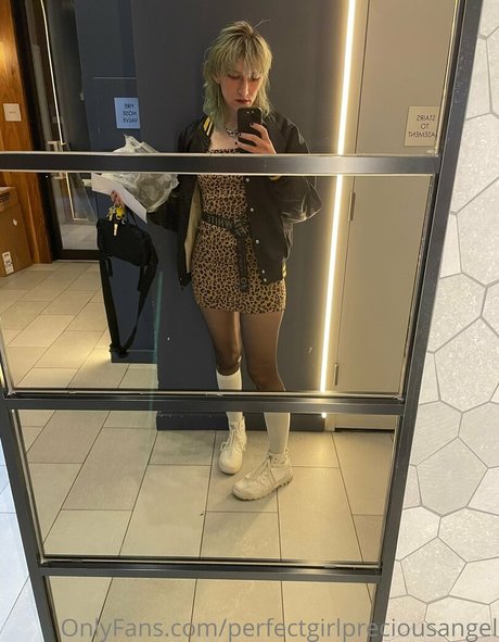 Nagie wyciekłe zdjęcie OnlyFans od Xxpissgirl420xx