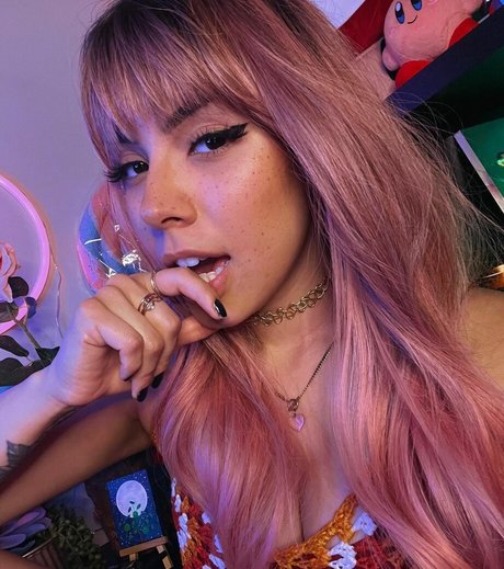 Luna Bloom