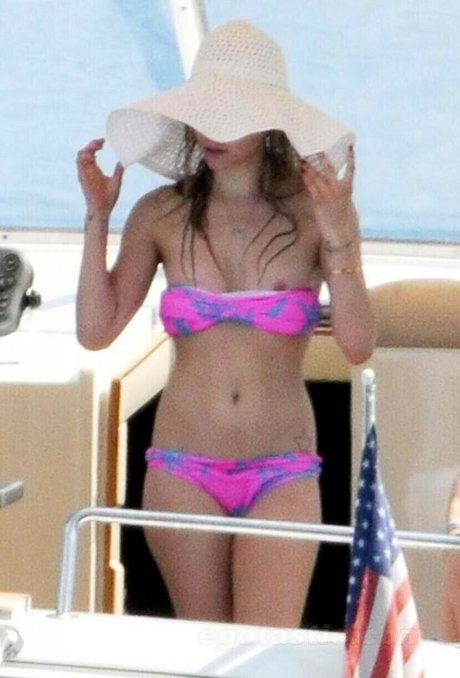 Avril Lavigne