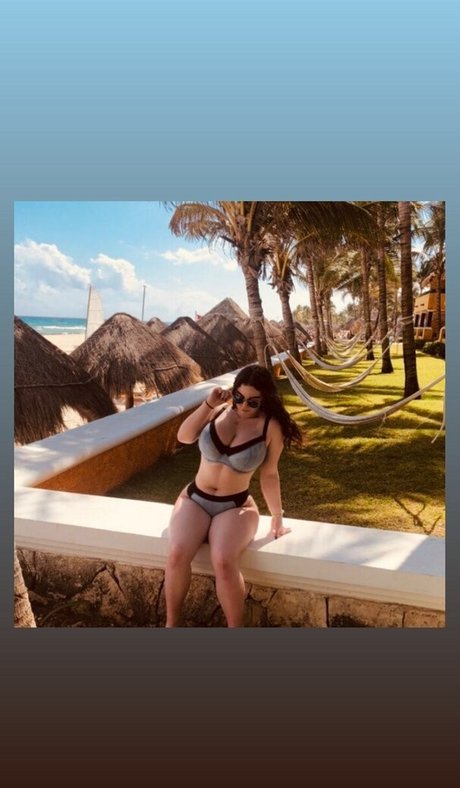 Nagie wyciekłe zdjęcie OnlyFans od Laurajo
