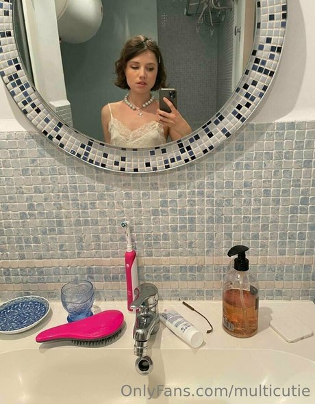 Nagie wyciekłe zdjęcie OnlyFans od Multicutie