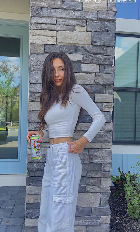 Taylor Alesia