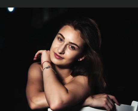 Nagie wyciekłe zdjęcie OnlyFans od Camelia Arama