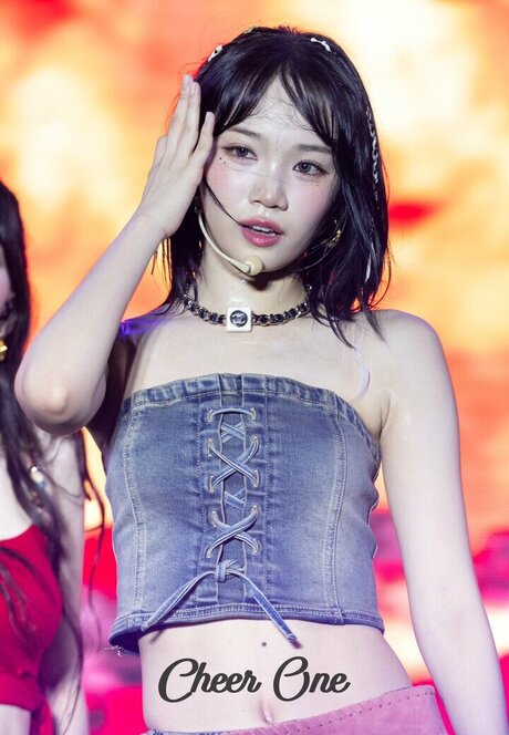 Kim Chaewon