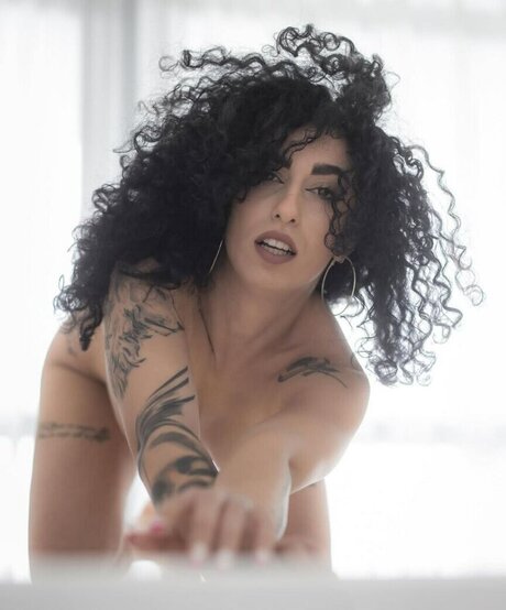 Nagie wyciekłe zdjęcie OnlyFans od Enya Boccolato