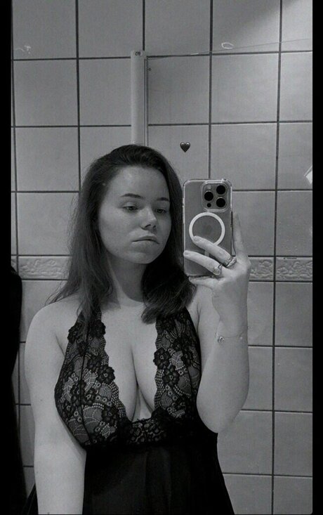 Nagie wyciekłe zdjęcie OnlyFans od Jana Kristina Heiland