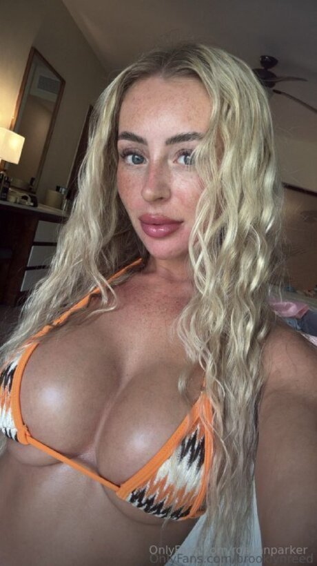 Nagie wyciekłe zdjęcie OnlyFans od Robynnparker