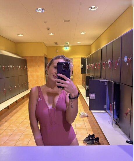 Michellegrsz / 112_michelle