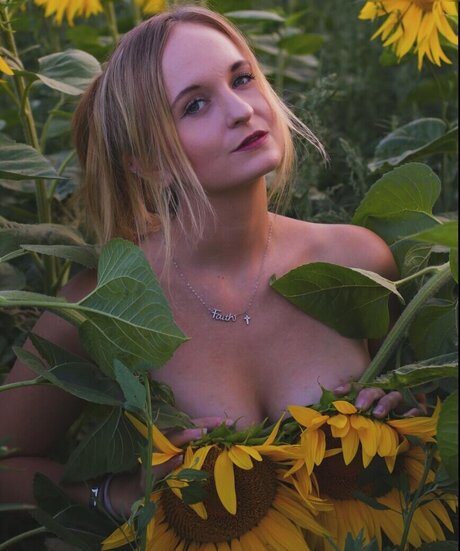 Michellegrsz / 112_michelle