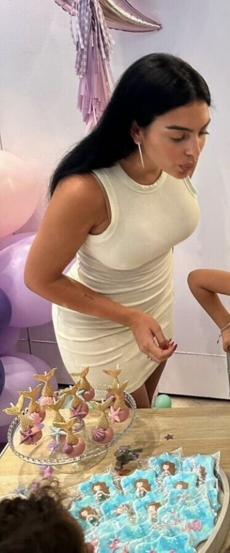 Nagie wyciekłe zdjęcie OnlyFans od Georgina Rodriguez Hernndez