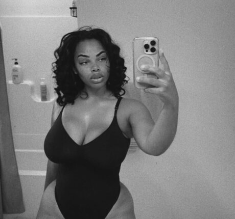Nagie wyciekłe zdjęcie OnlyFans od Nuski