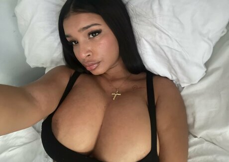 Nagie wyciekłe zdjęcie OnlyFans od Thumb Alina