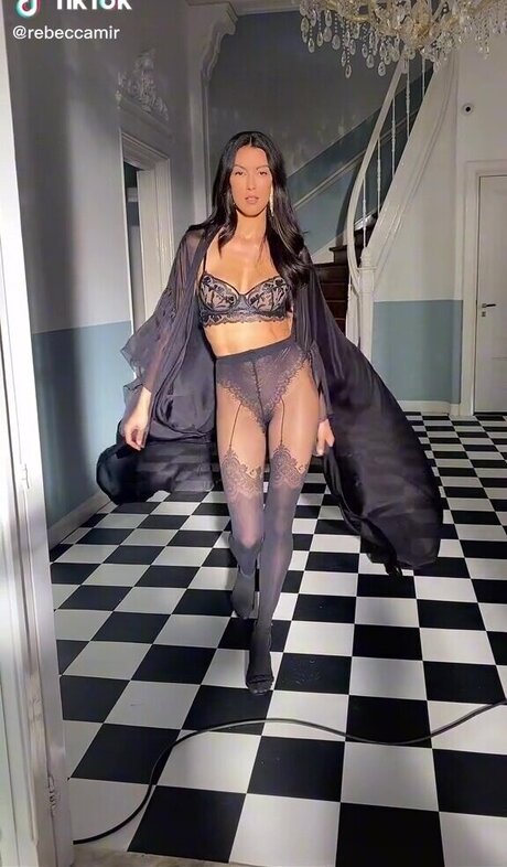 Nagie wyciekłe zdjęcie OnlyFans od Rebecca Mir