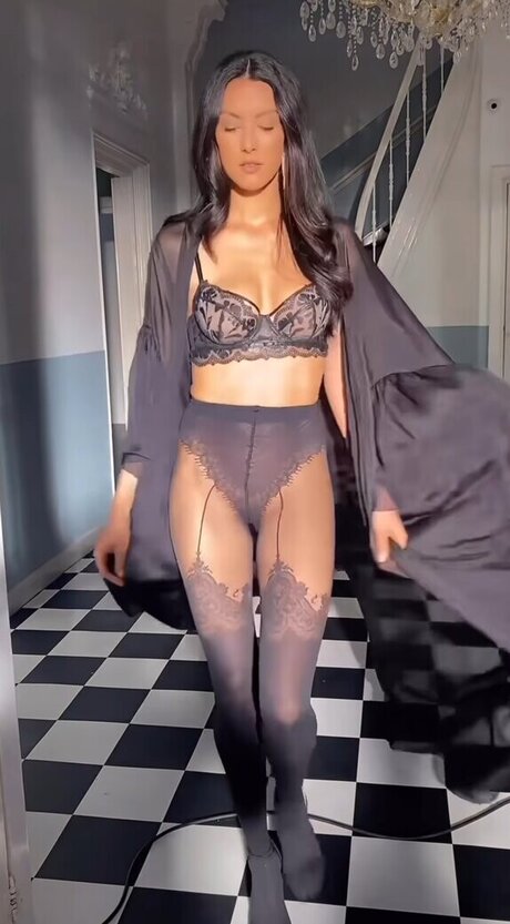 Rebecca Mir