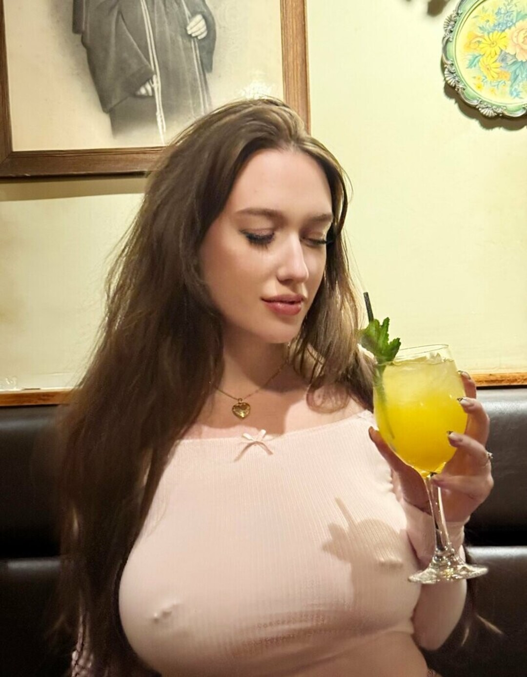 Nagie wyciekłe zdjęcie OnlyFans od Louisebordeaux #48 Nagie wyciekłe zdjęcie OnlyFans od Louisebordeaux #48