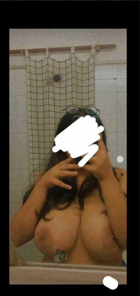 Nagie wyciekłe zdjęcie OnlyFans od Tanu Cherry