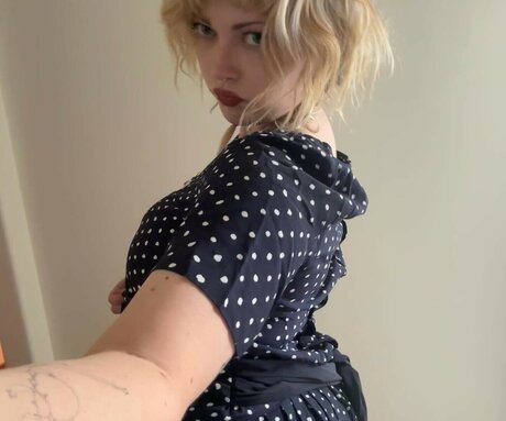Violet Grohl