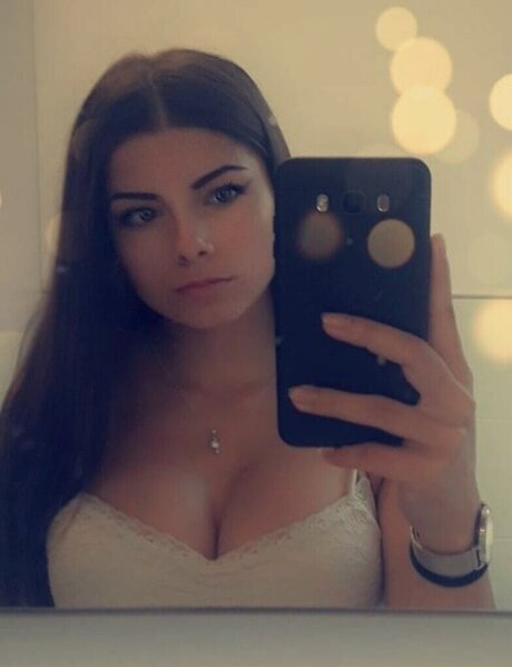 Nagie wyciekłe zdjęcie OnlyFans od Luna0401
