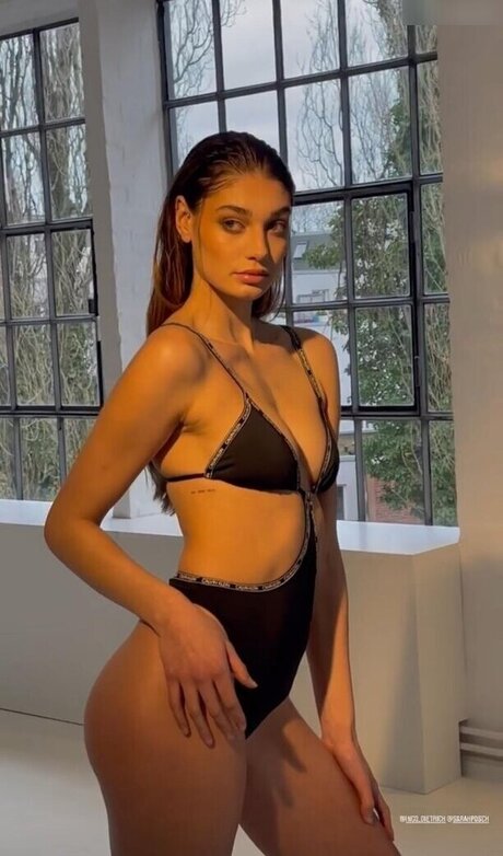 Nagie wyciekłe zdjęcie OnlyFans od Sarah Posch
