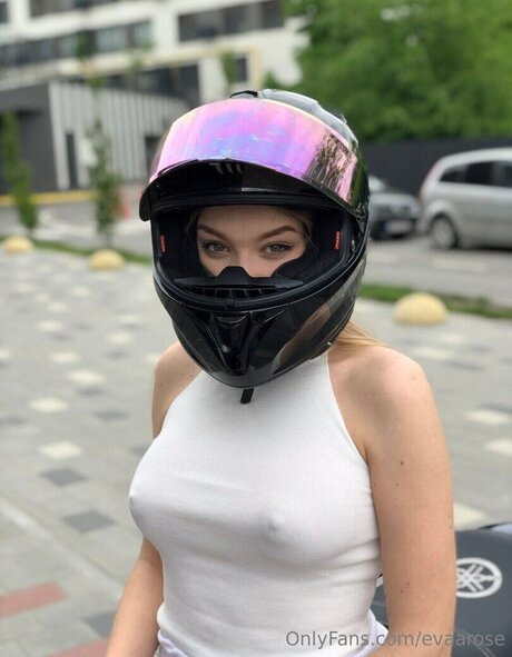 Nagie wyciekłe zdjęcie OnlyFans od Evaarose