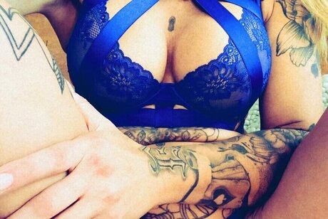 Nagie wyciekłe zdjęcie OnlyFans od Etwas Neugierig