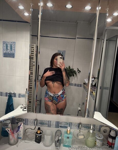 Nagie wyciekłe zdjęcie OnlyFans od Celina Pop