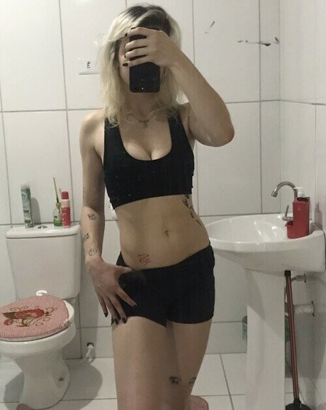 Ghosztgirl