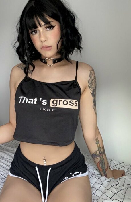 Nagie wyciekłe zdjęcie OnlyFans od Ne0nprincess
