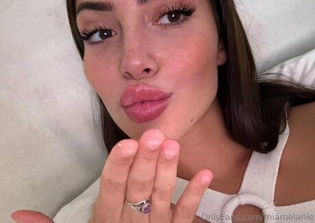 Nagie wyciekłe zdjęcie OnlyFans od Miamelanie