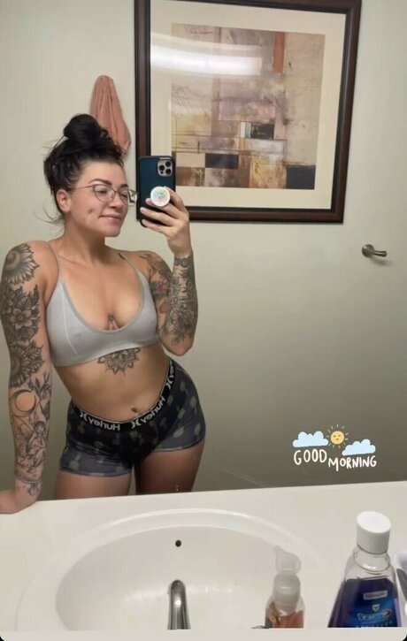 Nagie wyciekłe zdjęcie OnlyFans od Hopemfnoe