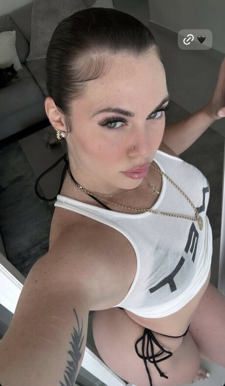 Nicolecarluccii