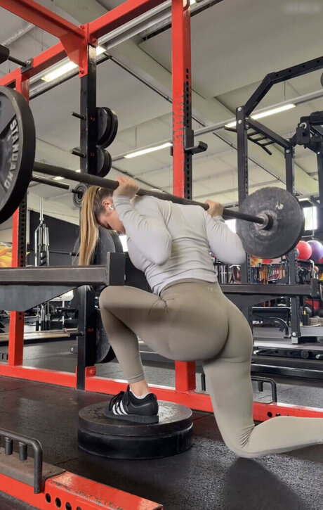 Lifting_toni