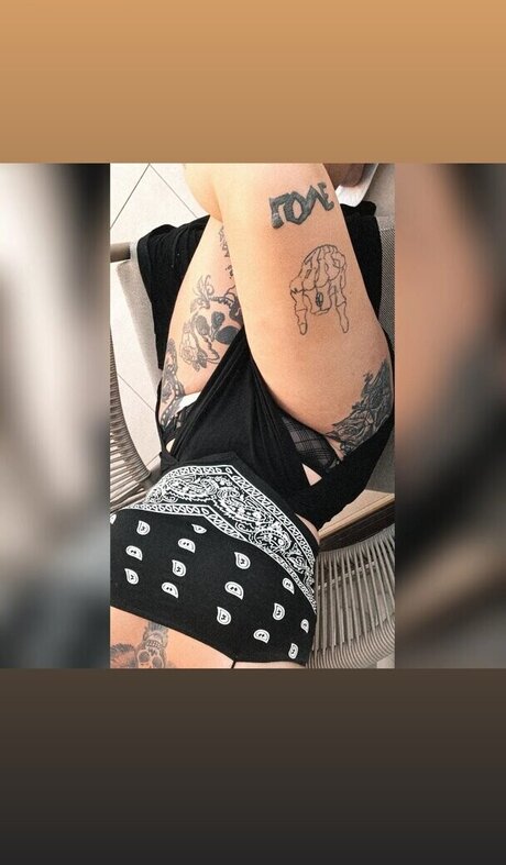 Nagie wyciekłe zdjęcie OnlyFans od Xlenaaofficial
