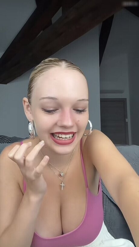 Nagie wyciekłe zdjęcie OnlyFans od Leni Bahr
