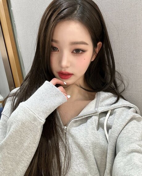 Jang Won-young