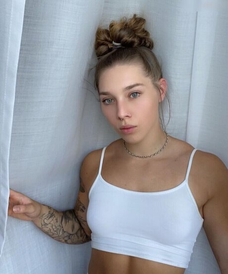 Nagie wyciekłe zdjęcie OnlyFans od Facialize Me