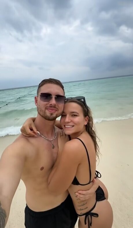 Nagie wyciekłe zdjęcie OnlyFans od Alina Wachinger