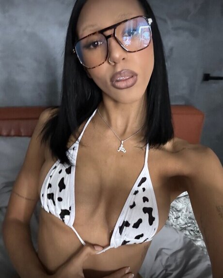 Nagie wyciekłe zdjęcie OnlyFans od Aalishass Alishakone