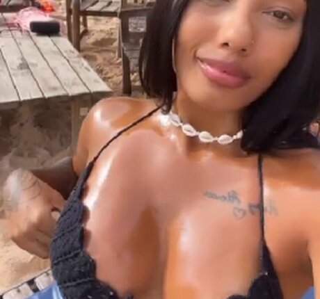 Nagie wyciekłe zdjęcie OnlyFans od Thayna Telles