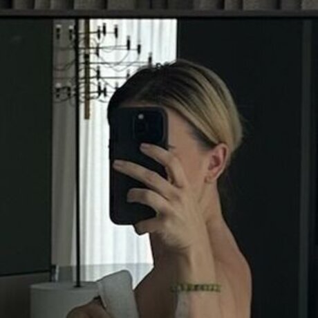 Nagie wyciekłe zdjęcie OnlyFans od Julia Rmmelt